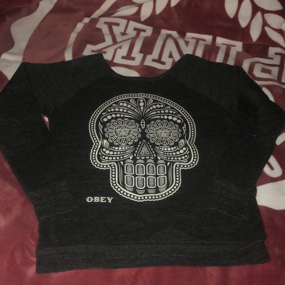 Obey crew neck